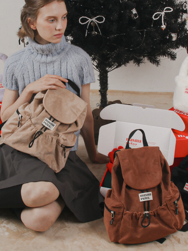 마스마룰즈 미니 스웨이드 플랩백팩_2컬러