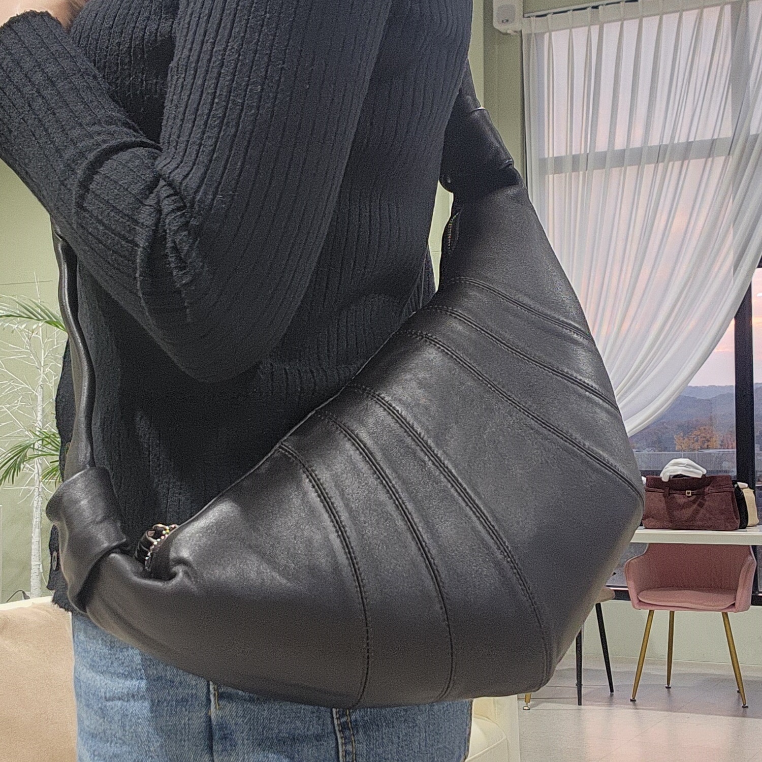 양가죽 크로와상백 유럽여행 크로스백 반달 핸드폰가방