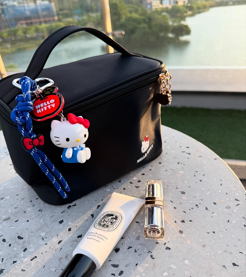 헬로키티 메이크업 파우치 산리오 키티가방 화장품 여행용 대용량 메이크업박스 나일론탑핸들