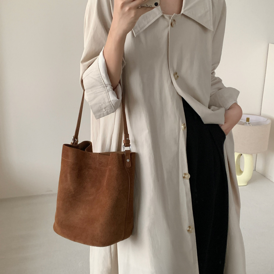 타이니트레져 소가죽 스웨이드 버킷백 미니버킷 세무가방 마실백