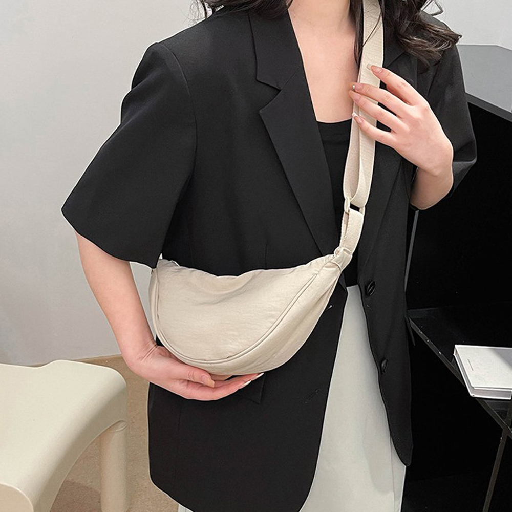 반달 여행용 크로스백 해외 미니백 가벼운가방 슬링백 크로와상백