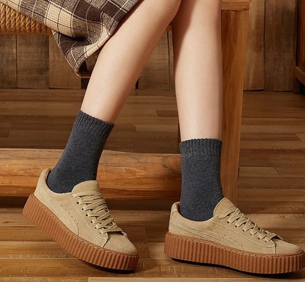 여성 겨울 도톰한 양말 수족냉증 따뜻한 두꺼운 보온 수면양말 무지 패션양말