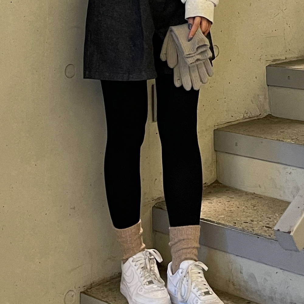 비너스 기모스타킹 80D 겨울스타킹 타이즈 융기모 퍼기모 털 검정 학생