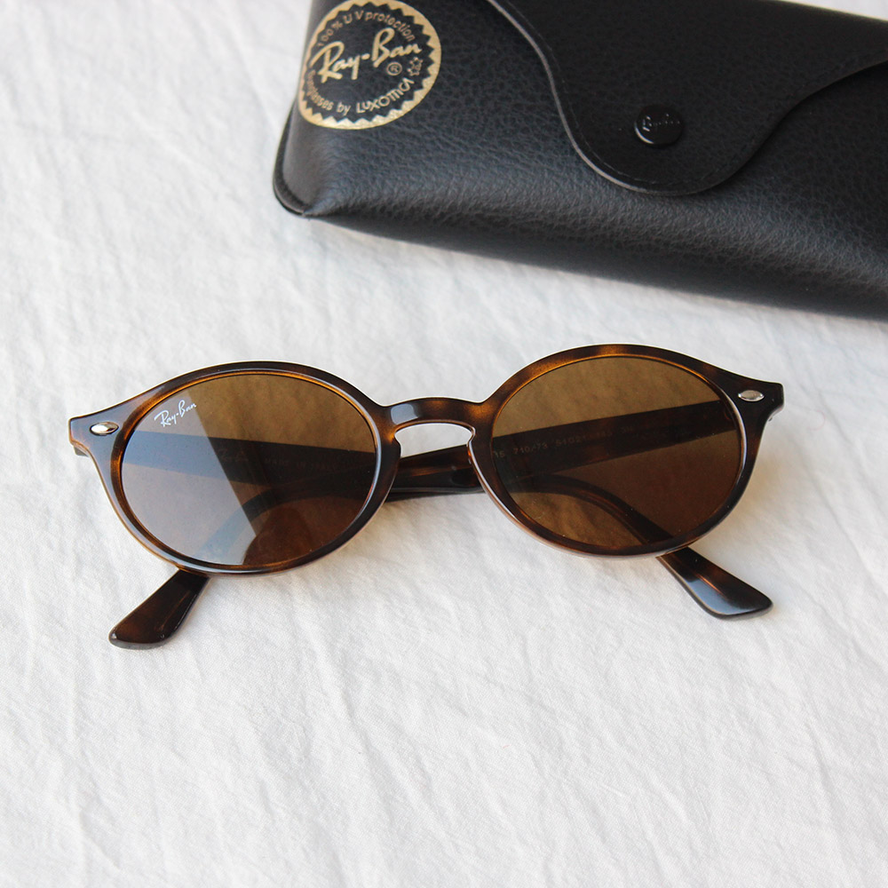 레이벤 타원형 뿔테 긱시크 오벌 선글라스 RB4315