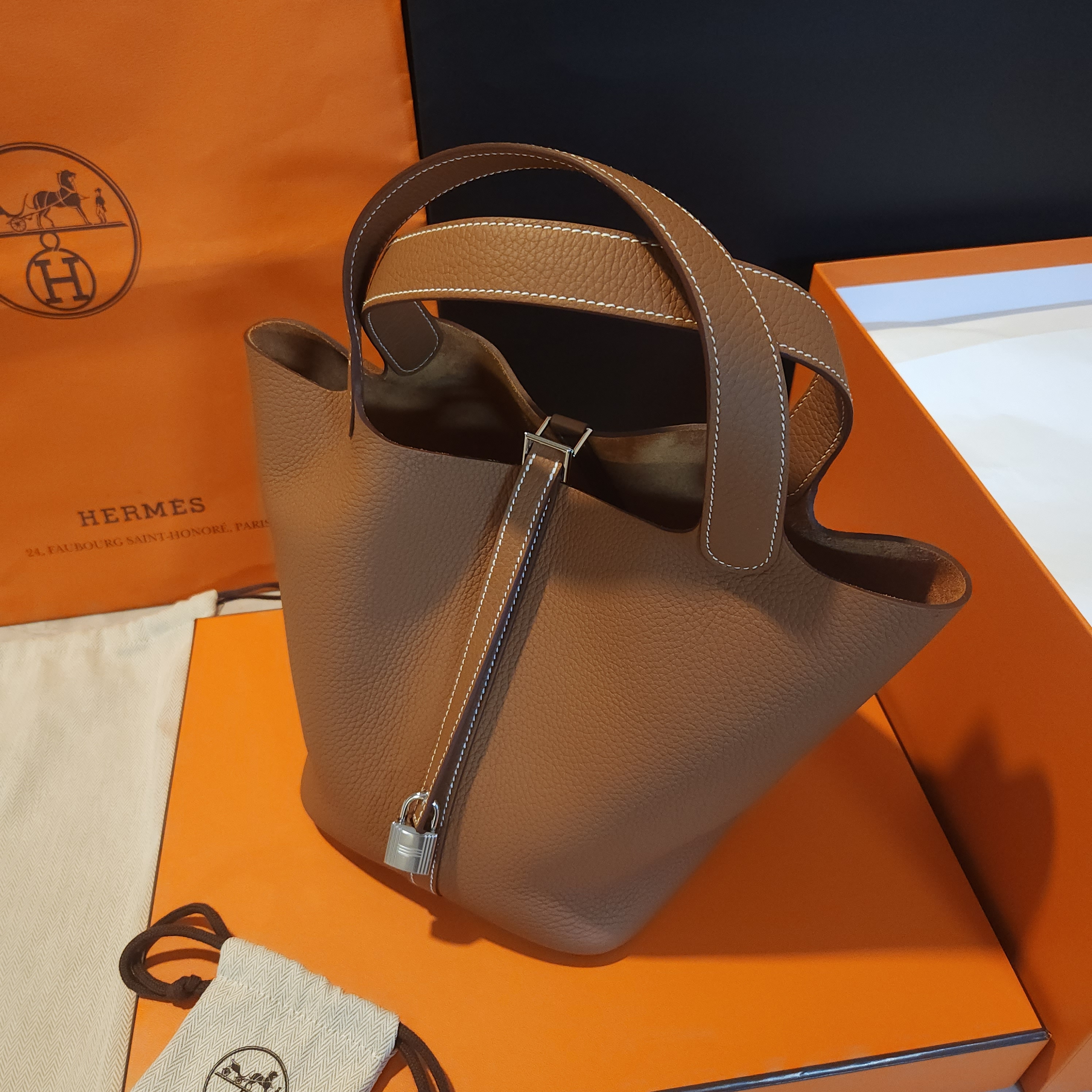 (국내백화점 풀셋) 에르메스 피코탄 18 22 골드 에토프 블랙 베르베흐티고