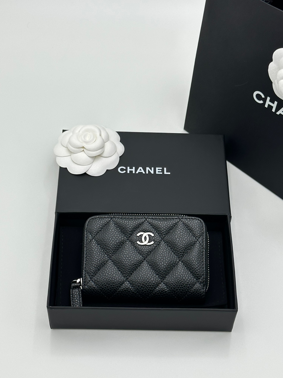 샤넬 클래식 지퍼돌이 카드지갑 캐비어 블랙 은장 금장 AP0216