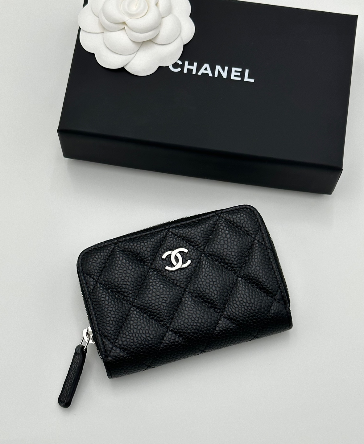 샤넬 클래식 지퍼돌이 카드지갑 캐비어 블랙 은장 금장 AP0216