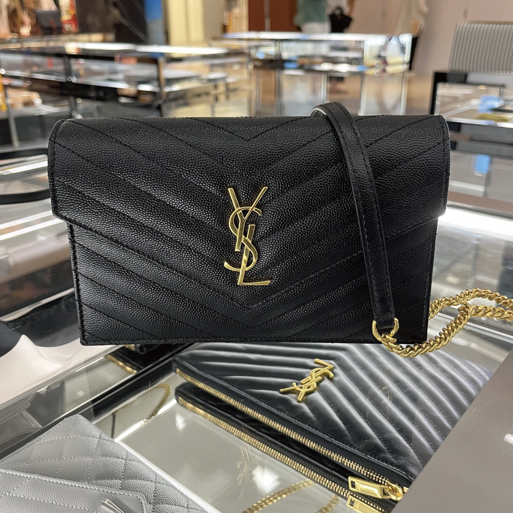 [국내백화점] 입생로랑 엔벨로프 가방 체인 숄더백 블랙